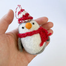 Load image into Gallery viewer, Penguin with a hat