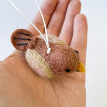 Load image into Gallery viewer, Sparrow