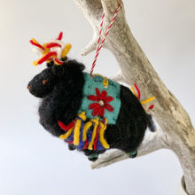 Load image into Gallery viewer, Black Lama