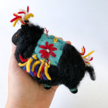 Load image into Gallery viewer, Black Lama