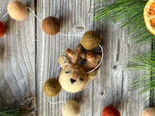 Load image into Gallery viewer, Christmas Felt Garland. Reindeer Garland. Felt Reindeer Garland. Felt Pom Poms Garland.Felt Balls Garland. Felt Pompom Garland