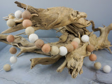 Load image into Gallery viewer, Beige Ombre Garland. Neutral Felt Garland. Felt Pom Poms Garland.Felt Balls Garland. Felt Pompom Garland