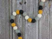 Load image into Gallery viewer, Neutral Garland. Felt Pom Poms Garland.Felt Balls Garland. Felt Pompom Garland