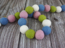 Load image into Gallery viewer, Spring Garland. Easter Garland. Pom Poms Garland. Felt Balls Garland. Felt Pompom Garland