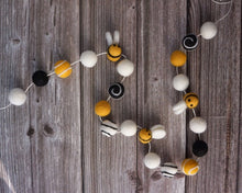 Load image into Gallery viewer, Bumblebee Garland. Pom Poms Garland. Felt Balls Garland. Felt Pompom Garland