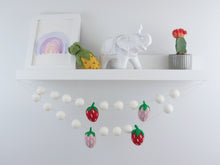 Load image into Gallery viewer, Summer Felt Ball Garland. Starawberry Garland