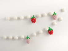 Load image into Gallery viewer, Summer Felt Ball Garland. Starawberry Garland