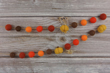 Load image into Gallery viewer, FALL Decor. Pom Poms Garland. Pumpkin Decor. Pumpkin Garland. Felt Pompom Garland