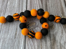 Load image into Gallery viewer, HALLOWEEN DECOR. Halloween Garland. Pom Poms Garland. Fall Decor. Autumn Decor