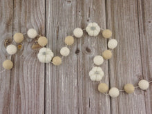 Load image into Gallery viewer, FALL Decor. Pom Poms Garland. Pumpkin Decor. Pumpkin Garland. Felt Pompom Garland