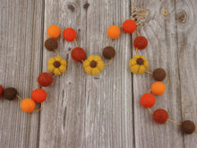 Load image into Gallery viewer, FALL Decor. Pom Poms Garland. Pumpkin Decor. Pumpkin Garland. Felt Pompom Garland