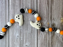 Load image into Gallery viewer, HALLOWEEN DECOR. Halloween Garland. Pom Poms Garland. Ghost Garland. Fall Decor. Autumn Decor
