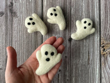 Load image into Gallery viewer, HALLOWEEN DECOR. Halloween Garland. Pom Poms Garland. Ghost Girl Garland. Fall Decor. Autumn Decor