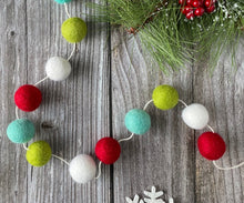 Load image into Gallery viewer, Christmas Felt Pom Pom Garland