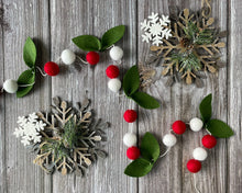 Load image into Gallery viewer, Christmas Felt Garland. Felt Pom Poms Garland.Felt Balls Garland. Felt Pompom Garland