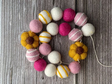 Load image into Gallery viewer, FALL Decor. Pom Poms Garland. Pumpkin Decor. Pumpkin Garland. Felt Pompom Garland