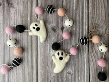 Load image into Gallery viewer, HALLOWEEN DECOR. Halloween Garland. Pom Poms Garland. Ghost Garland. Fall Decor. Autumn Decor