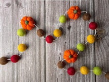 Load image into Gallery viewer, FALL Decor. Pom Poms Garland. Pumpkin Decor. Pumpkin Garland. Felt Pompom Garland