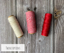 Load image into Gallery viewer, Christmas Felt Garland. Felt Pom Poms Garland.Felt Balls Garland. Felt Pompom Garland