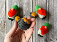 Load image into Gallery viewer, Felt Gnom with Pot of Gold. St Patricks Day Decor. Felted Gnom. Felted Pot of Gold. St Partick Day.