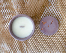 Load image into Gallery viewer, Pumpkin Chai, Pumpkin Spice - Scented Soy Wax Candle. Wooden Cracking Wick. Cement Candle. Unique Concrete Candle