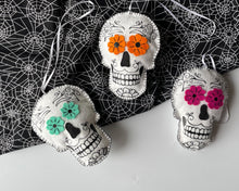 Load image into Gallery viewer, Felt Sugar Skull. Sugar Skull Ornament. Day of the dead decor. Halloween Decor. Sugar Skull Decor. Dia de los muertos.