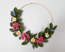 Load image into Gallery viewer, Felt Wreath. Felt Flowers Wreath. Spring Wreath. Greenery Wreath.