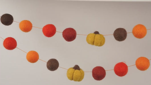 FALL Decor. Pom Poms Garland. Pumpkin Decor. Pumpkin Garland. Felt Pompom Garland