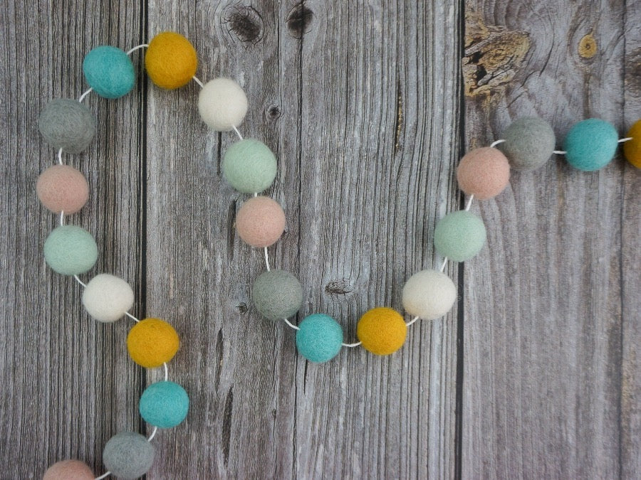 Spring Garland. Boho Decor. Felt Pom Poms Garland.Felt Balls Garland. Felt Pompom Garland