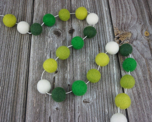 St Patrick Garland. Spring Garland. Pom Poms Garland. Felt Balls Garland. Felt Pompom Garland