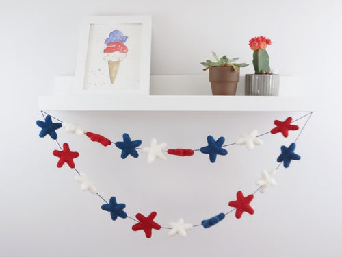 4th of July Garland. Independence Day Decor. Fourth of July. Pom Pom Garland. Felt Garland
