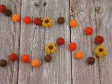 Load image into Gallery viewer, FALL Decor. Pom Poms Garland. Pumpkin Decor. Pumpkin Garland. Felt Pompom Garland
