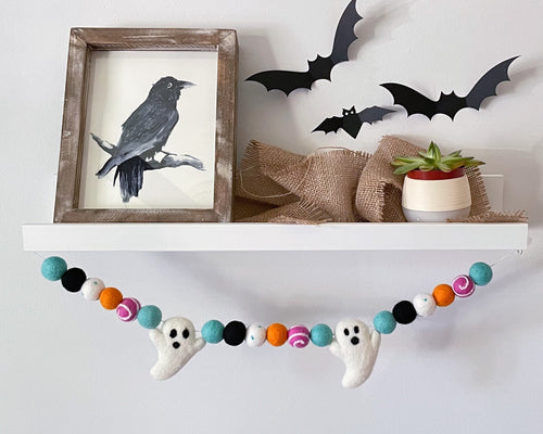 HALLOWEEN DECOR. Halloween Garland. Pom Poms Garland. Ghost Garland. Fall Decor. Autumn Decor