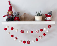 Load image into Gallery viewer, Christmas Felt Garland. Christmas Garland. Felt Pom Poms Garland.Felt Balls Garland. Felt Pompom Garland
